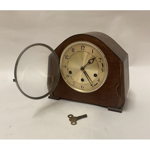 297 - Vintage Decorative Mantle Clock. 26cm x 22cm x 12cm