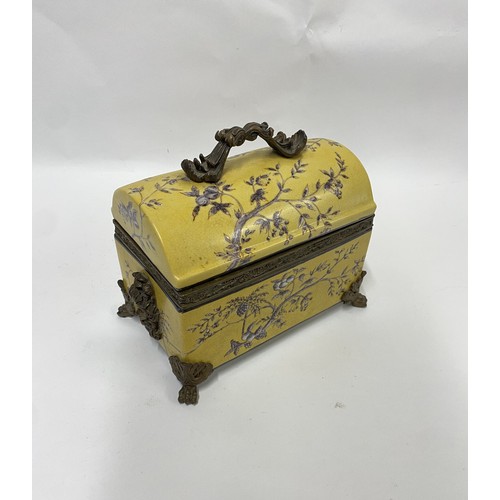 167 - Vintage Painted Decorative Possibly Wong Lee Crackled Glaze Porcelain Trunk Raised on Lion Feet 22cm... 