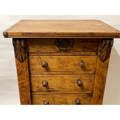 18 - Vintage Seven Drawer Wellington Chest. 49 x 34 x 101 cms