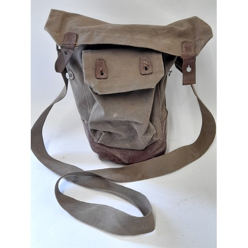 347 - British WW2 CDR BCD Gas mask with carry bag