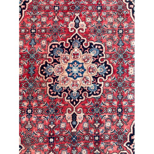 76 - Decorative Handmade Oriental Ground Rug 169cm x 104cm