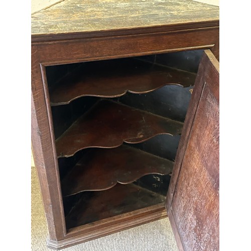 160 - Antique Corner Unit. 70 x 38 x 101 cms