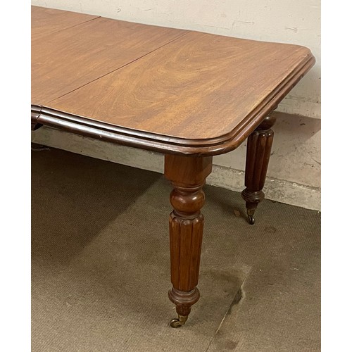 30 - Extendable Winding Table. Open 70 x 143 x 101 cms