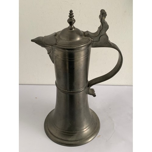 105 - Vintage Reinzinn Pewter Flagon
15 cms diameter x 31 cms h