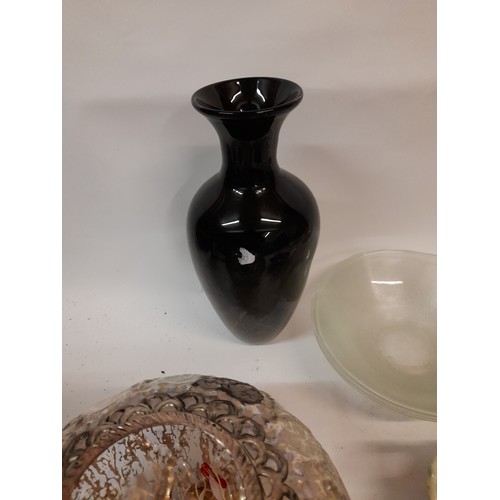 389 - Black Glass Vase, 3 glass bowl, ceramic pin dish and a glass round decorative bowl. (4)