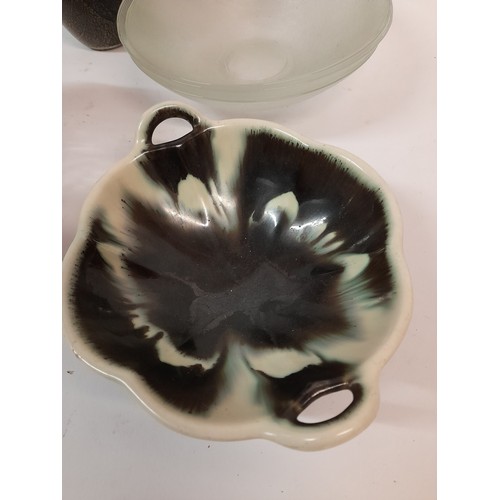 389 - Black Glass Vase, 3 glass bowl, ceramic pin dish and a glass round decorative bowl. (4)