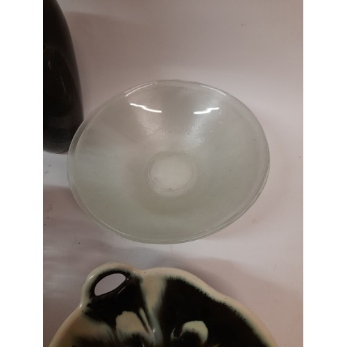 389 - Black Glass Vase, 3 glass bowl, ceramic pin dish and a glass round decorative bowl. (4)