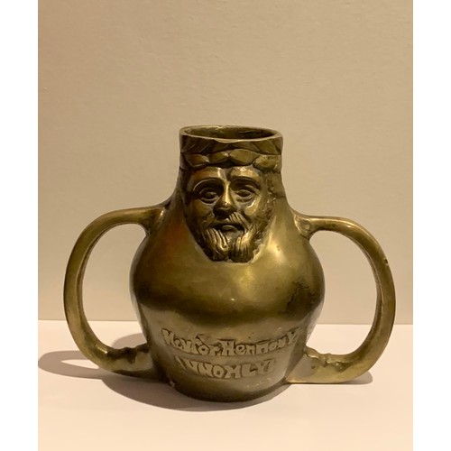 146 - Vintage Heavy Bronze Twin Handled Pot Depicting A Bearded Man
20 x 11 x 16 cms h