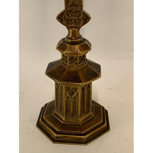 144 - Antique Gothic Style Brass Crucifix On Stand
14 x 35.5 cms h