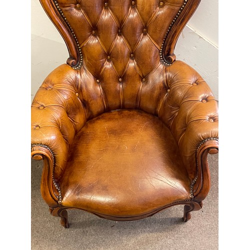 59 - Vintage Button Back Leather Reading Chair