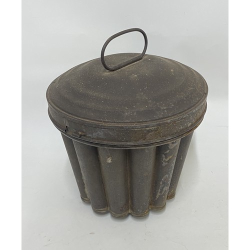 310 - Antique Metal Tin Cake / Pudding Mould with Lid 22cm Height 18.5cm Diameter