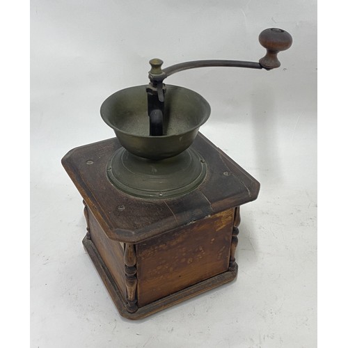 312 - Vintage Wood and Brass Depoeirte Marke Hand Crank Coffee Grinder with Drawer 25cm x 18cm x 18cm