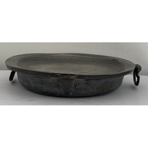 114 - Similar To Previous Lot - Same Collection
C1800 London Pewter Food Warmer Signed To Reverse
22 cms d... 