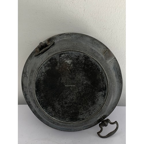 114 - Similar To Previous Lot - Same Collection
C1800 London Pewter Food Warmer Signed To Reverse
22 cms d... 