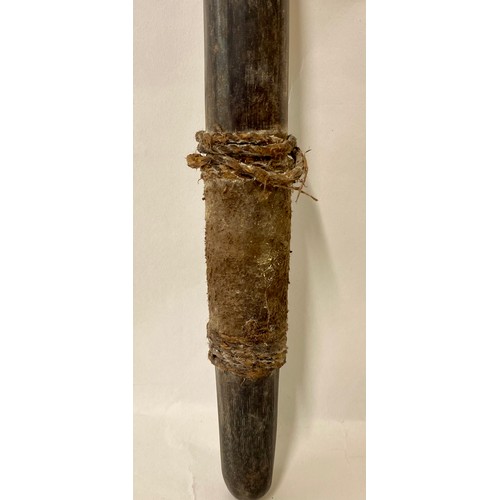 179 - Vintage Carved Wood Tribal Art Ebony Club / Knock berry With Grip 49cm Length