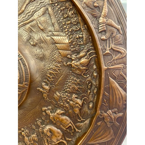 193 - Large Vintage Heavy Gauge Circular Copper Wall Hanger With Classical Battle Scene  55cm Diameter