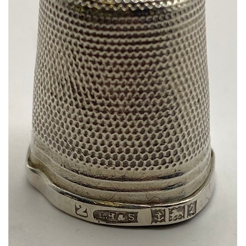 250 - Collection of Six Hallmarked Silver Thimbles with Decoration. Weight 0.909 Oz