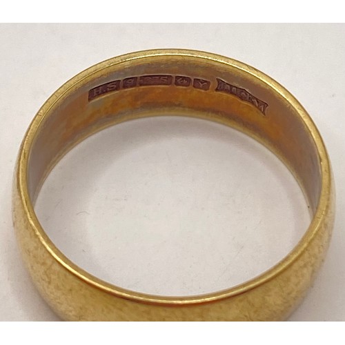 254 - Hallmarked 9ct Gold Thick Band Ring. Size UK O. Weight 4.06g