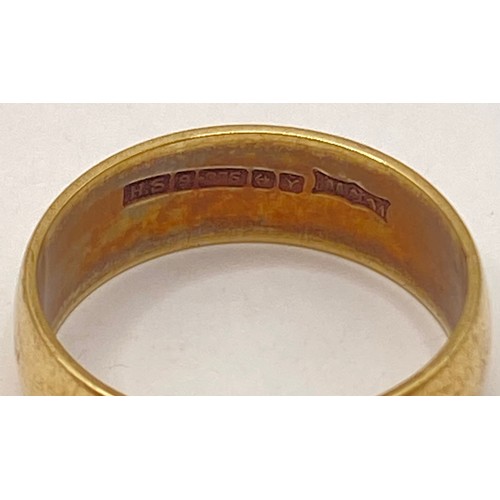 254 - Hallmarked 9ct Gold Thick Band Ring. Size UK O. Weight 4.06g