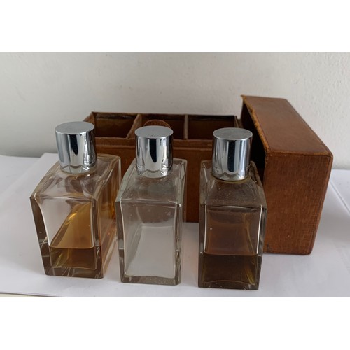 297 - Vintage Gents Cased Travel Cologne Set af
14 x 7.5 x 10.5 cms h