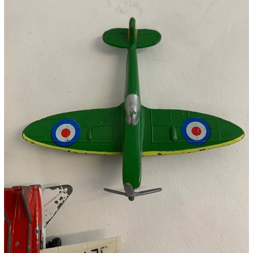 175 - Collection Of 3 Métal Model Planes To Include A Learjet , Spitfire And Matchbox Jet