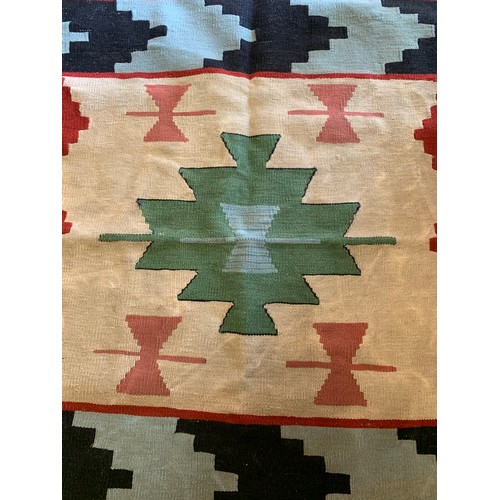 264 - Decorative Kilim Rug
120 x 90 cms