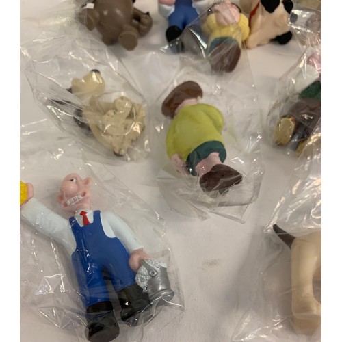 275 - Large Collection Of Vintage Wallace And Gromit Mini Collectables To Include Shaun The Sheep