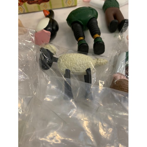 275 - Large Collection Of Vintage Wallace And Gromit Mini Collectables To Include Shaun The Sheep