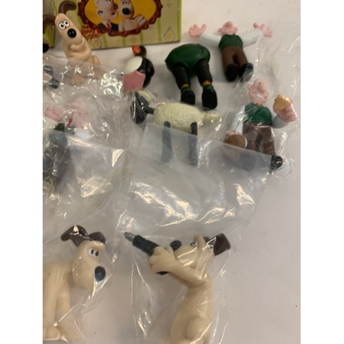 275 - Large Collection Of Vintage Wallace And Gromit Mini Collectables To Include Shaun The Sheep