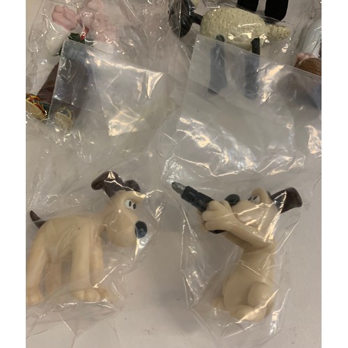 275 - Large Collection Of Vintage Wallace And Gromit Mini Collectables To Include Shaun The Sheep