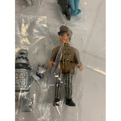 276 - Collection Of 1990’s Figures To Include Captain Scarlett , Parker Etc