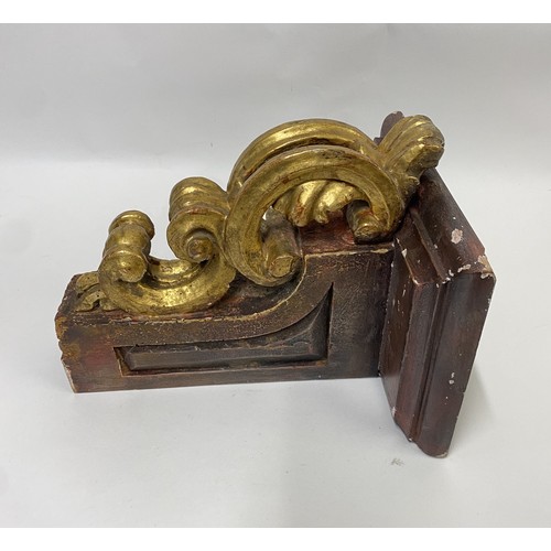 401 - Decorative Vintage Carved Wooden Wall Bracket / Shelf With Traces Of Gilt 29cm x 24cm x 21cm