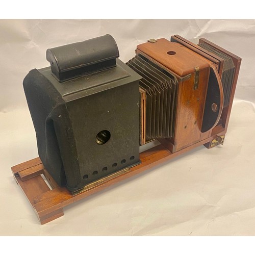 311 - Large Vintage Thornton Imperial Altrincham Cheshire Enlarger Camera with Patent No. 55cm x 33cm x 21... 