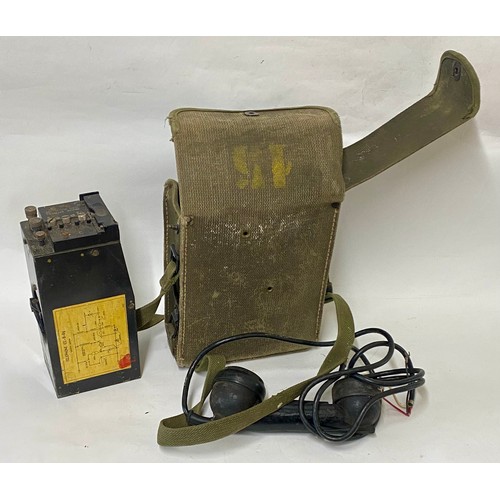 351 - Vintage Army Field Carry Case Military Radio 26cm x 21cm x 10cm