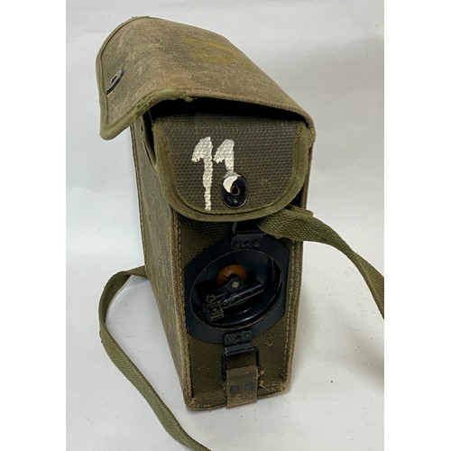 351 - Vintage Army Field Carry Case Military Radio 26cm x 21cm x 10cm