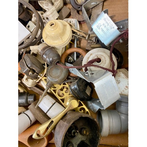 410 - A Large Quantity of Vintage Electrical Parts