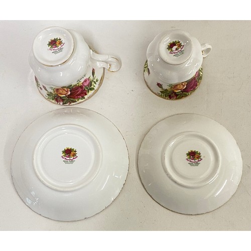 370 - Vintage Royal Albert Fine Bone China 'Country Rose' Ceramic Ware Part Tea Set to Include Teapot, Mil... 