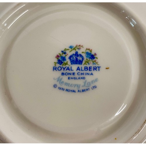 372 - Vintage Royal Albert Fine Bone China 'Memory Lane' Ceramic Ware Part Tea Set to Include Teacups and ... 