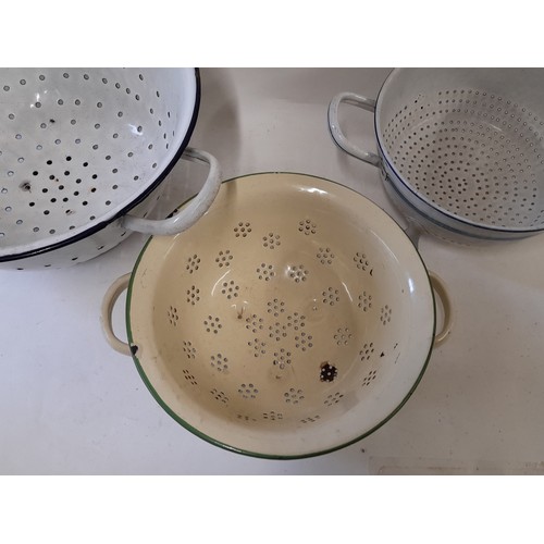 334 - 3 x Vintage Enamel Colanders, largest 30cm plus handles diameter x 16cm high