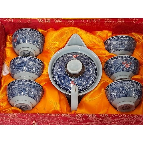 402 - Boxed Oriental 6 place Tea Set