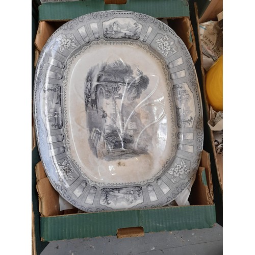 475 - 8 x Boxes of general items to include Ceramic, glass, cutlery, Table Lamps etc