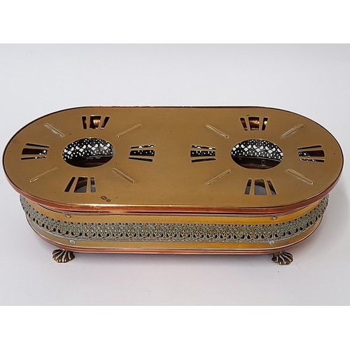 491 - Copper and Brass 2 candle food warmer from Holland, 26cm 13cm x 8cm