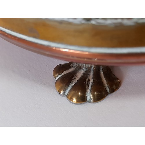 491 - Copper and Brass 2 candle food warmer from Holland, 26cm 13cm x 8cm