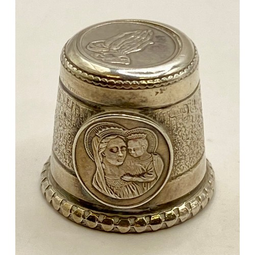 463 - Five Hallmarked Silver Charles Horner Chester Thimbles. Weight 0.760 Oz