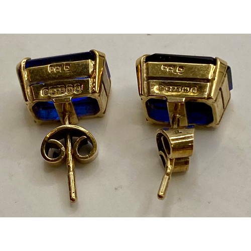 468 - Pair of Hallmarked 9ct Gold Sapphire Earrings in Box. 2.54g