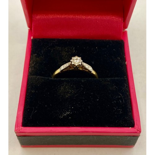 484 - Bravingdons 18ct Gold Platinum Diamond Ring in Box. Weight 2.59g. UK Ring Size M