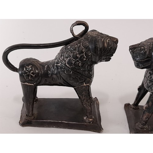 381 - Oriental Silver Foo Dogs, 7cm x 7cm