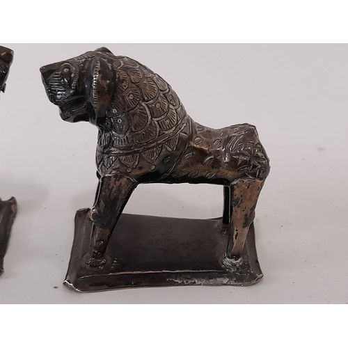 381 - Oriental Silver Foo Dogs, 7cm x 7cm