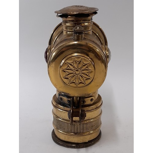 559 - Vintage Brass Cycle Carbide Lamp marked VITAPHARE, 20cm high