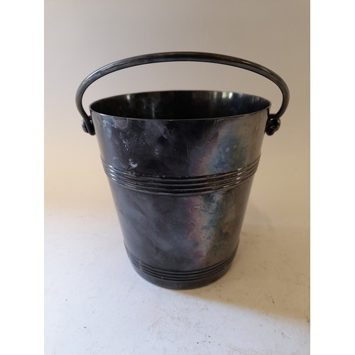 579 - Small Silverplate Christofel France Ice Bucket, 14cm high